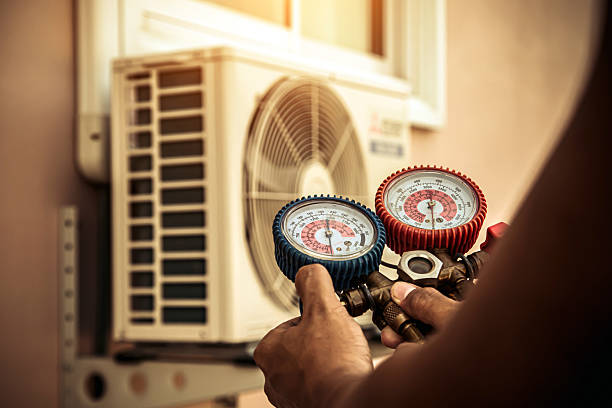 Professional Ductwork Repair technician working in Luray, VA